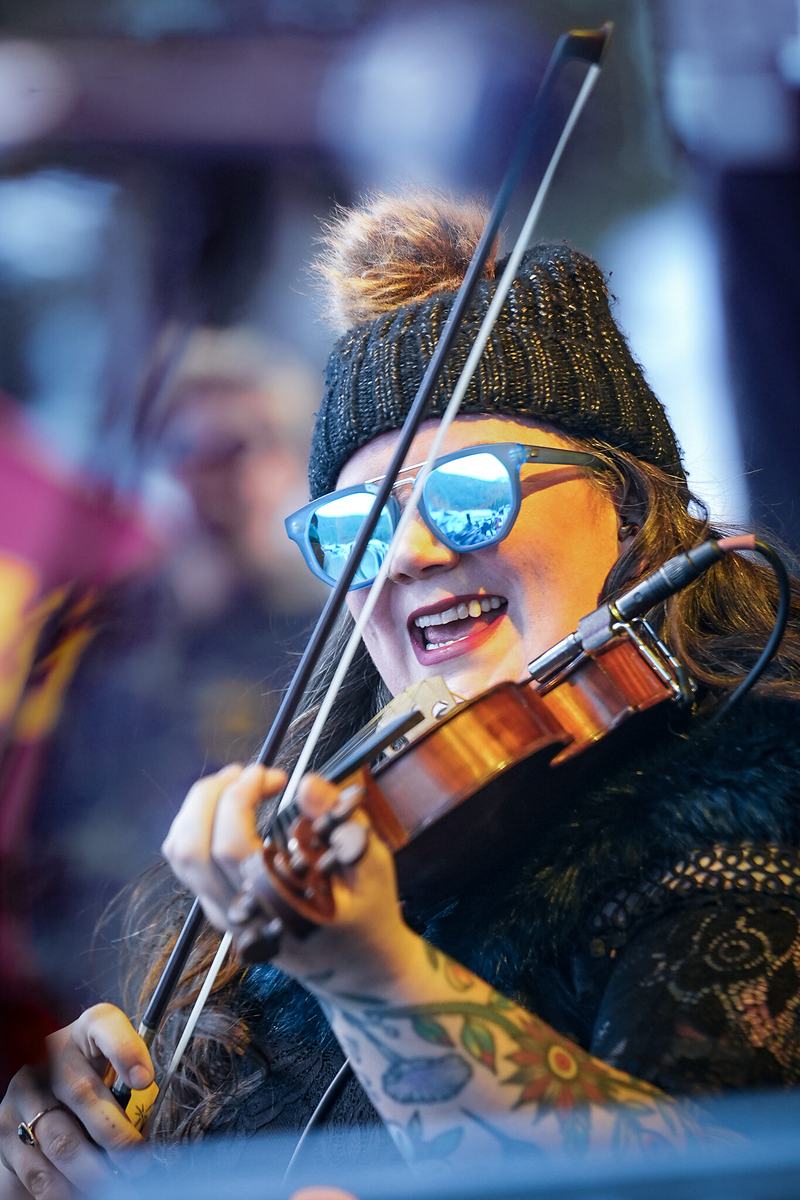 A violinist performs at RendezVan 2026, women in music, live music photography by Tara Lenehan