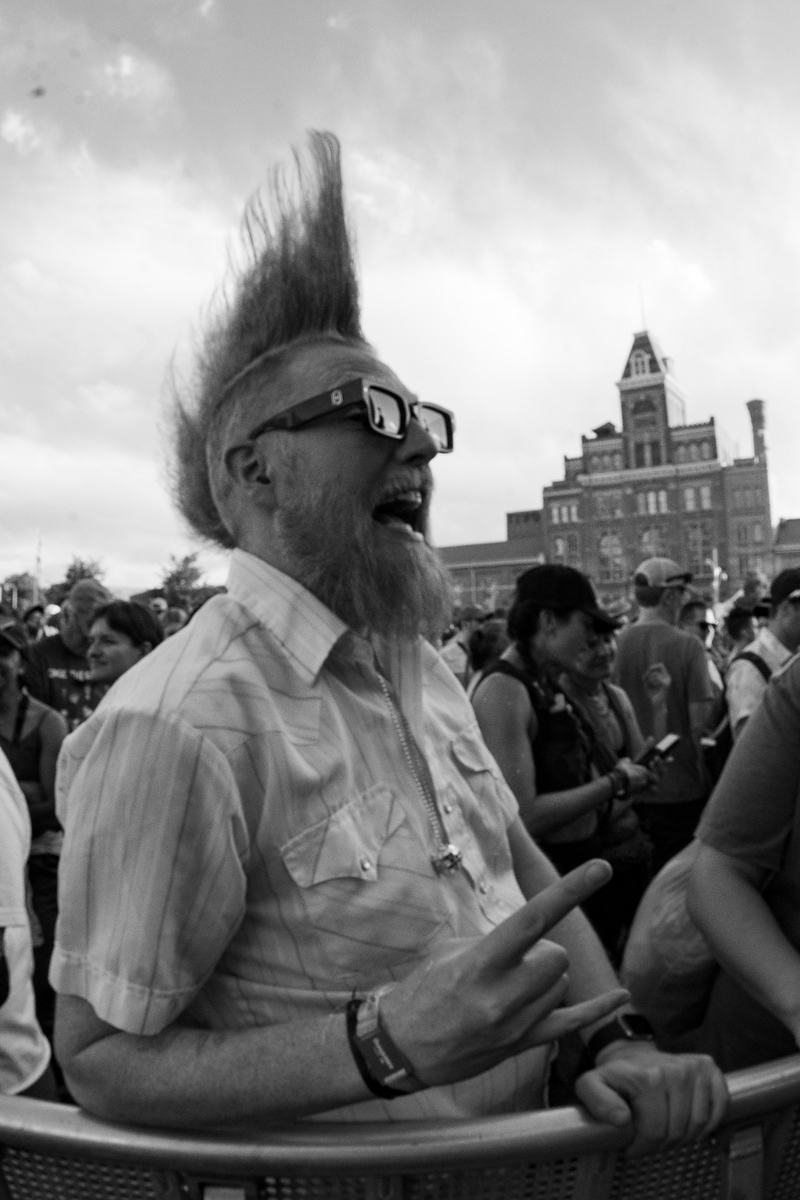 Live music performer portrait — stage documentation, TaraLens Media