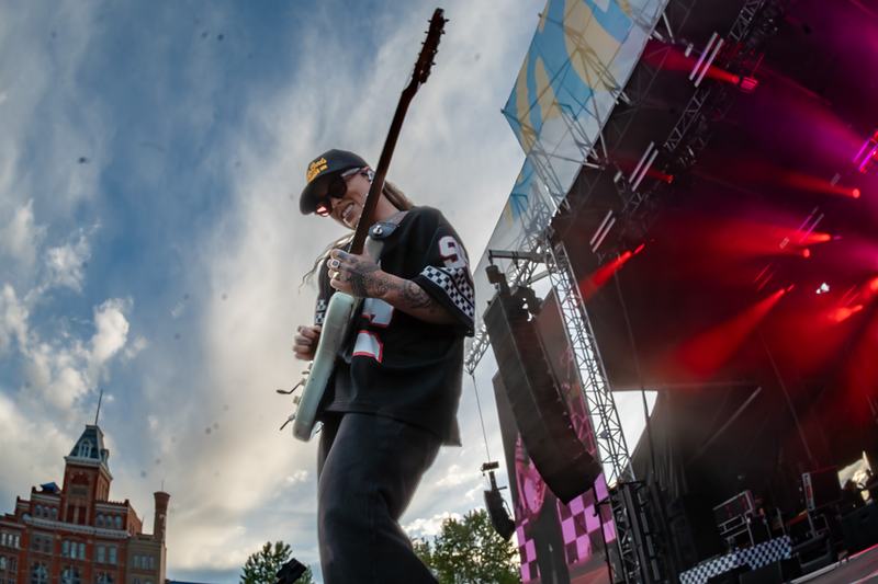 Concert scene — live music documentary photography, TaraLens Media