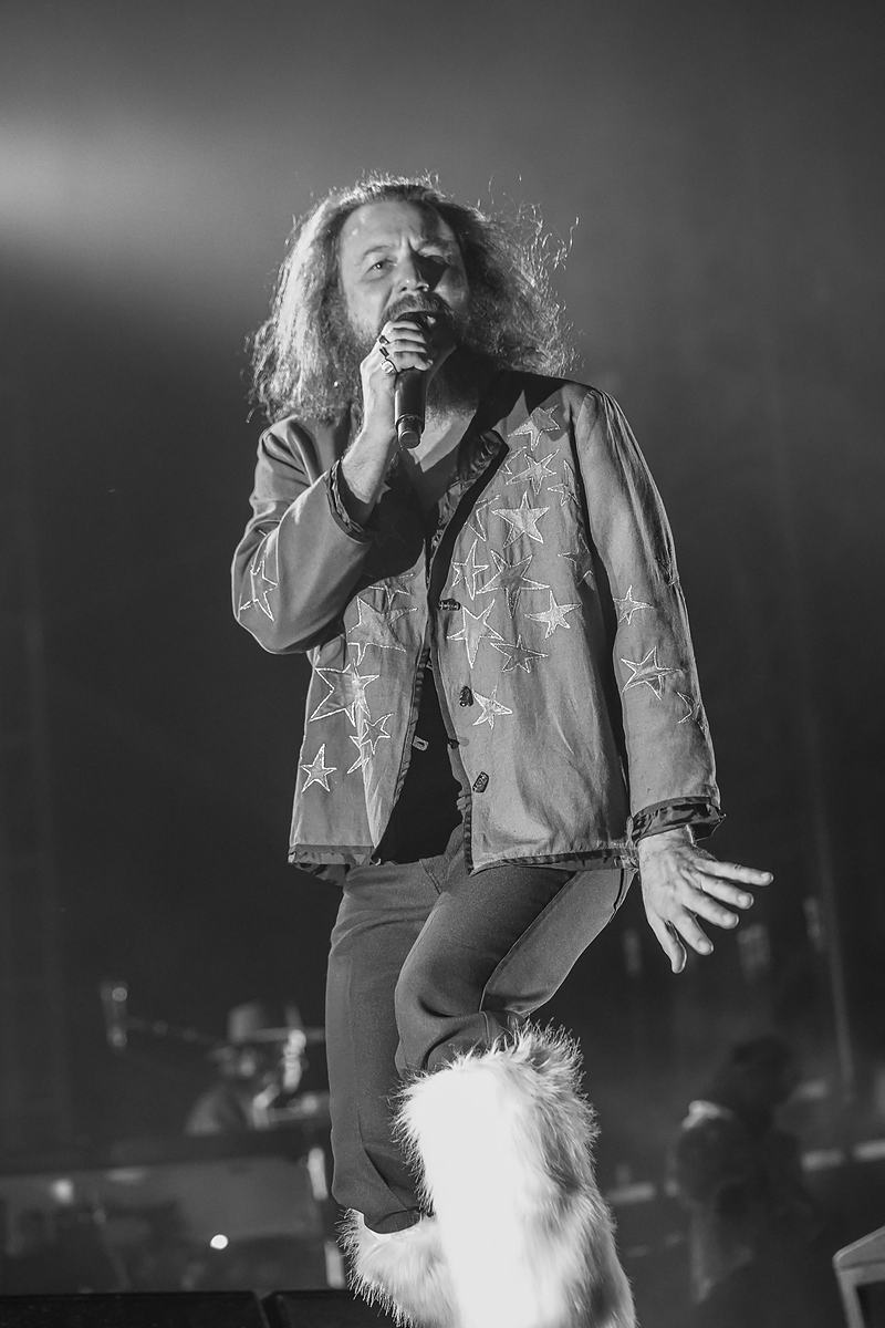 Live music performance portrait — stage documentation, TaraLens Media