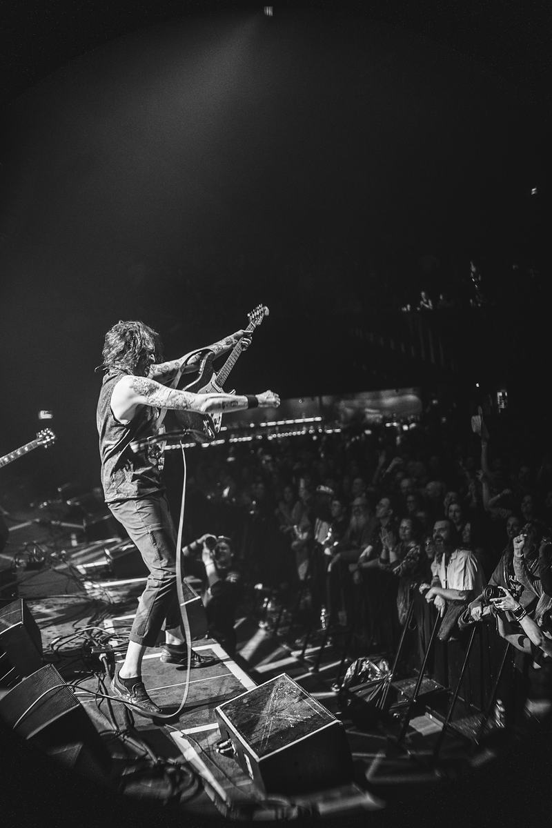 Performer portrait — live music stage photography, TaraLens Media