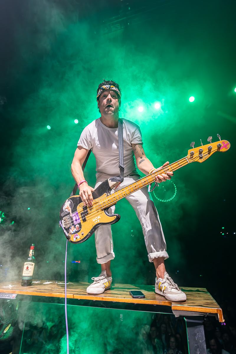 Live performance portrait — documentary music photography, TaraLens Media