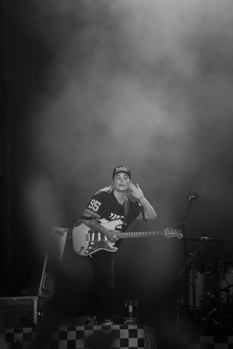 Performer portrait — stage lighting photography, TaraLens Media